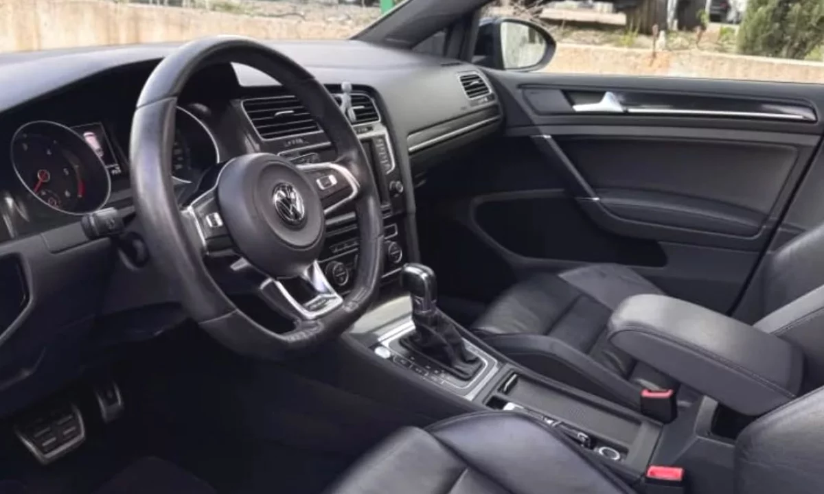 Cars for sale in Tirana, Volkswagen, 2015 Diesel,Kambio Automatik Payment 11,000  Euro.