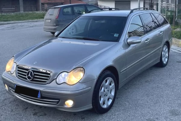 Cars for sale in Tirana - 3,800 Euro