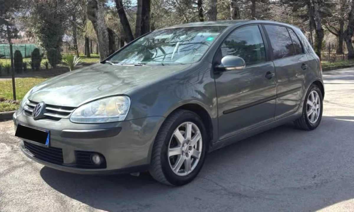 Cars for sale in Pogradec, Volkswagen, 2004 gasoline-gas,Kambio Automatik Payment 3,200  Euro.