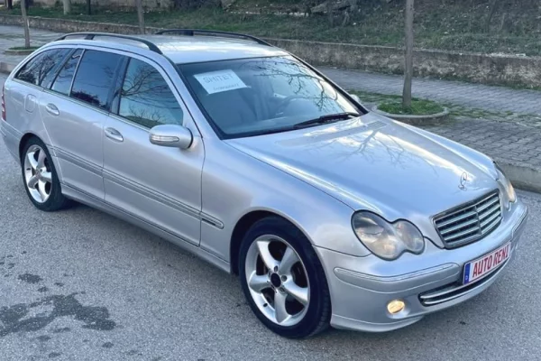 Cars for sale in Tirana - 3,500 Euro