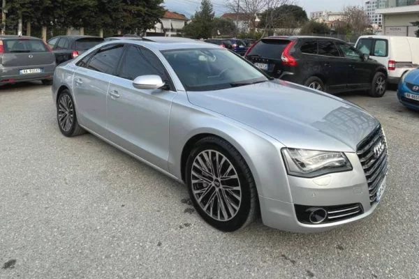 Cars for sale in Tirana - 11,300 Euro