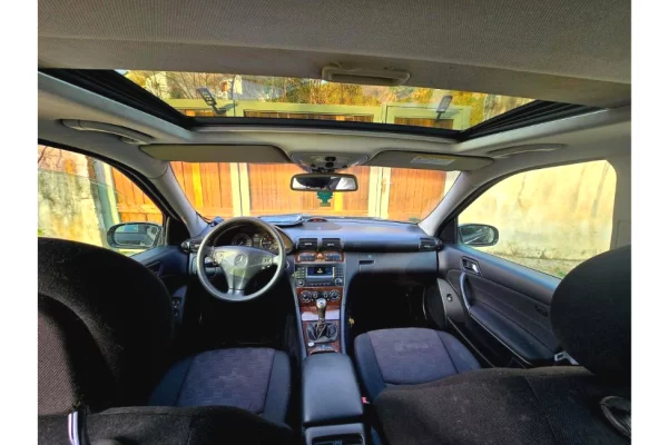 Cars for sale in Tirana - 2,700 Euro