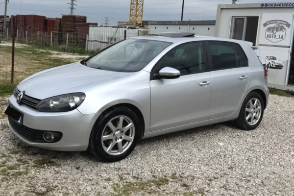 Cars for sale in Tirana - 4,700 Euro