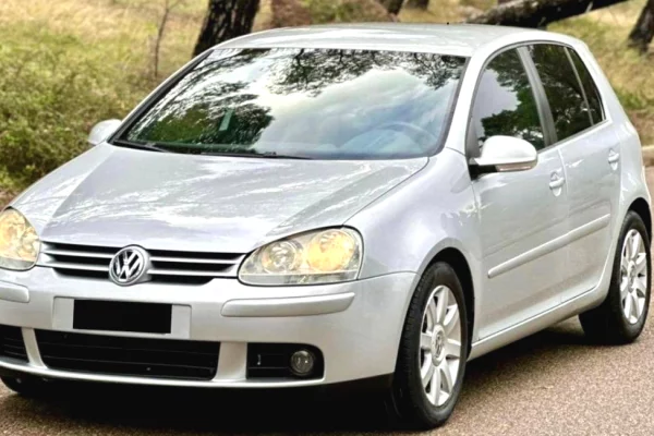 Cars for sale in Tirana - 4,200 Euro