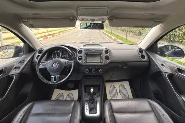 Cars for sale in Tirana, Volkswagen, 2013 Benzine,Kambio Automatik Payment 5,800  Euro.
