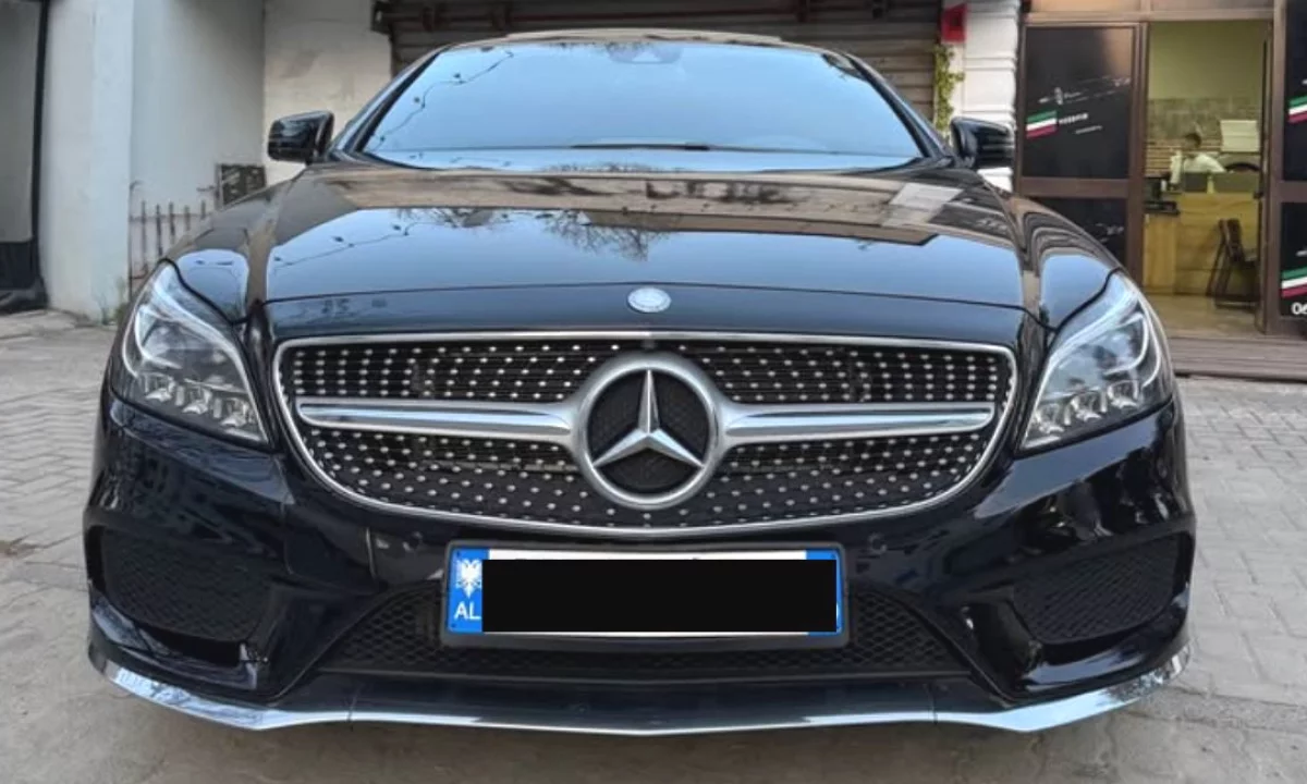 Cars for sale in Durres, Mercedes-Benz, 2017 Diesel,Kambio Automatik Payment 19,000  Euro.