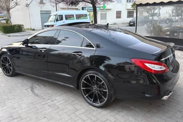 Cars for sale in Durres, Mercedes-Benz, 2017 Diesel,Kambio Automatik Payment 19,000  Euro.