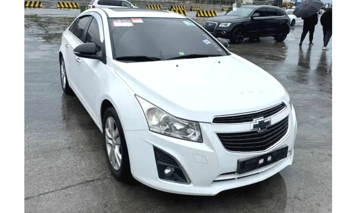 Auto in Vendita a Tirana, Chevrolet, 2006 Diesel,Kambio Automatik Pagamento 6,600  Euro.