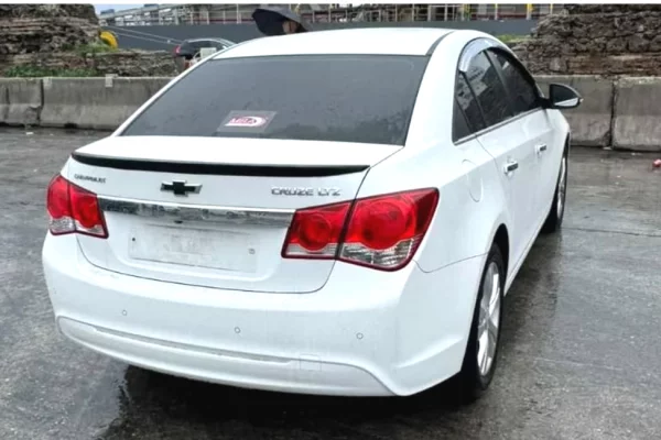 Auto in Vendita a Tirana, Chevrolet, 2006 Diesel,Kambio Automatik Pagamento 6,600  Euro.