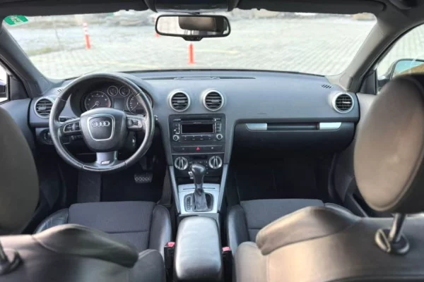 Auto in Vendita a Pristina, Audi, 2009 Benzine,Kambio Automatik Pagamento 7,500  Euro.