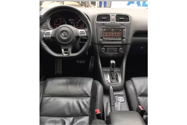 Auto in Vendita a Tirana, Volkswagen, 2013 Diesel,Kambio Automatik Pagamento 8,300  Euro.