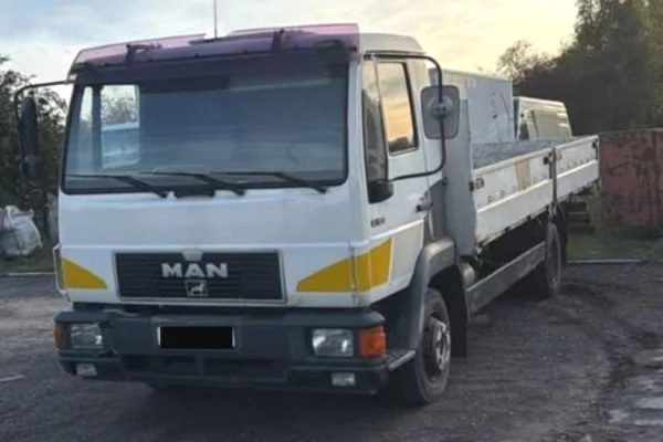  Shitet Kamion MAN 8-153