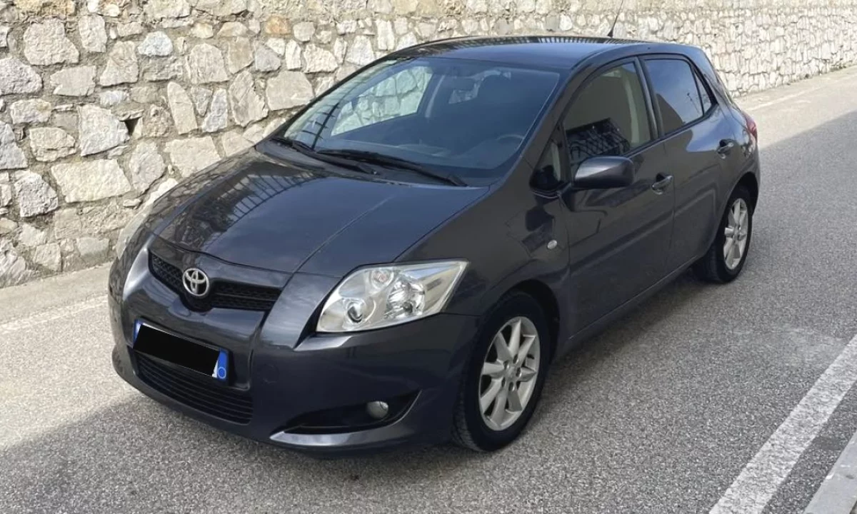 Auto in Vendita a Tirana, Toyota, 2008 Diesel,Kambio Manual Pagamento 4,400  Euro.