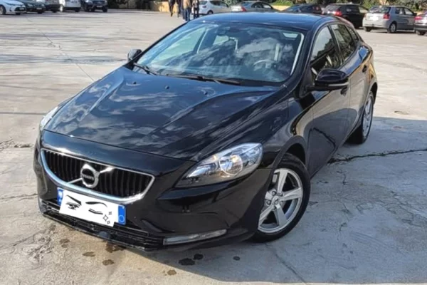  Makina: Volvo V40 2017