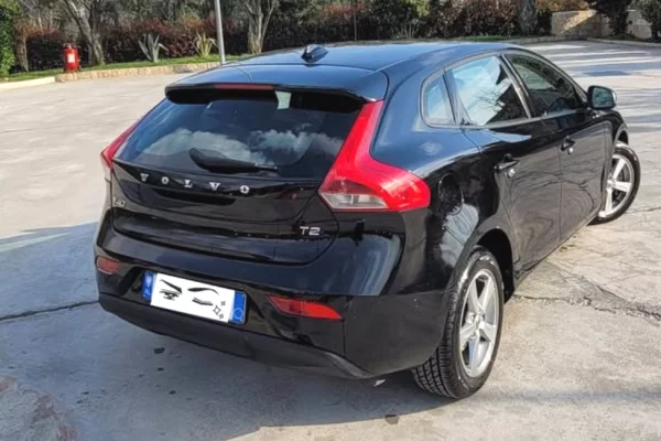Auto in Vendita a Tirana, Volvo, 2017 Diesel,Kambio Manual Pagamento 10,000  Euro.