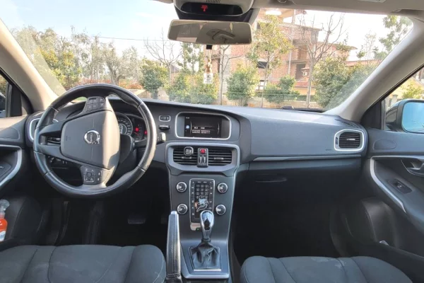 Auto in Vendita a Tirana, Volvo, 2017 Diesel,Kambio Manual Pagamento 10,000  Euro.