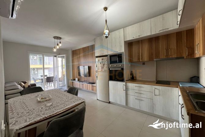 Shtepi ne shitje Apartament ne Durres, 1+1, Mobilimi E mobiluar, Pagesa 105,000  Euro.