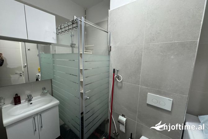 Shtepi ne shitje Apartament ne Durres, 2+1, Mobilimi E mobiluar, Pagesa 270,000  Euro.