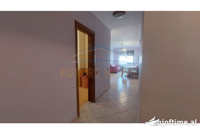 Shtepi ne shitje Apartament ne Durres, 2+1, Mobilimi E mobiluar, Pagesa 80,000  Euro.