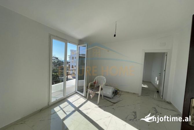Apartment for sale in Durres 2+1, Emty
