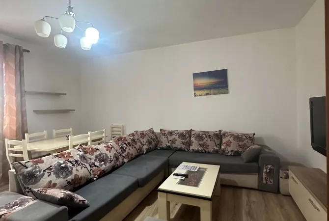 Shtepi me qera 2+1 ne Tirane - 800 Dollar