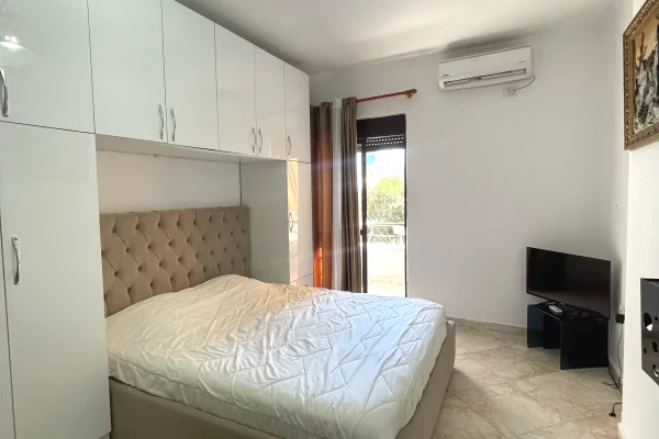 Shtepi me qera Garsoniere ne Tirane - 450 Euro