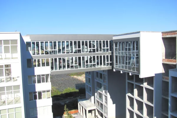 Ambient biznesi me qera 3+1 ne Tirane - 590 Euro