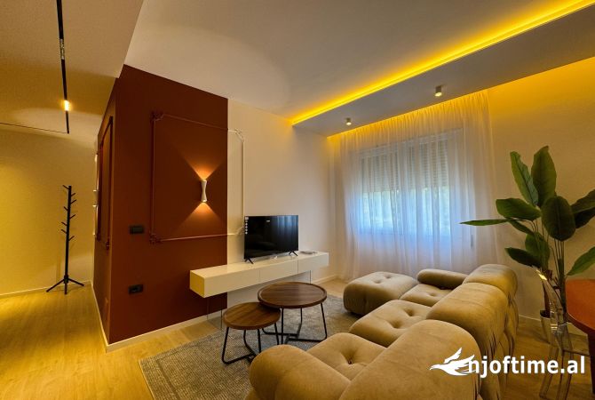 Shtepi ne shitje Apartament ne Tirane, 1+1, Mobilimi E mobiluar, Pagesa 155,000  Euro.