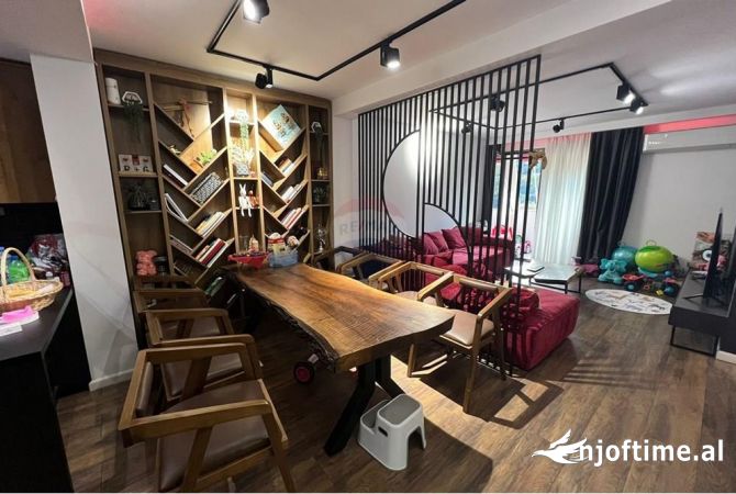 Shtepi ne shitje 2+1 ne Tirane - 240,000 Euro