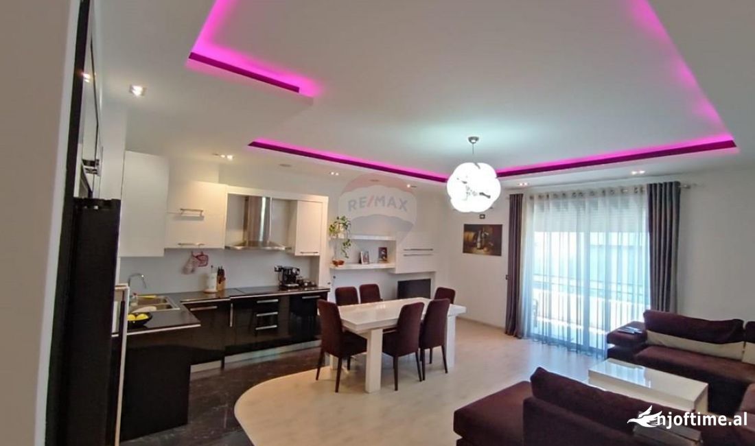 Shtepi me qera Apartament ne Tirane, 2+1, Mobilimi E mobiluar, Pagesa 550  Euro.