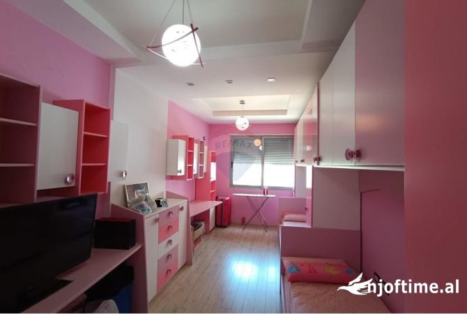 Shtepi me qera Apartament ne Tirane, 2+1, Mobilimi E mobiluar, Pagesa 550  Euro.