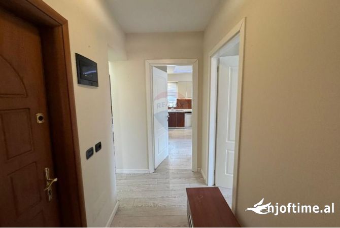 Shtepi me qera Apartament ne Tirane, 2+1, Mobilimi E mobiluar, Pagesa 800  Euro.