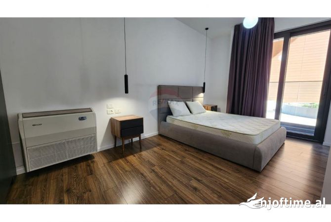 Shtepi me qera 2+1 ne Tirane - 130,000 Leke