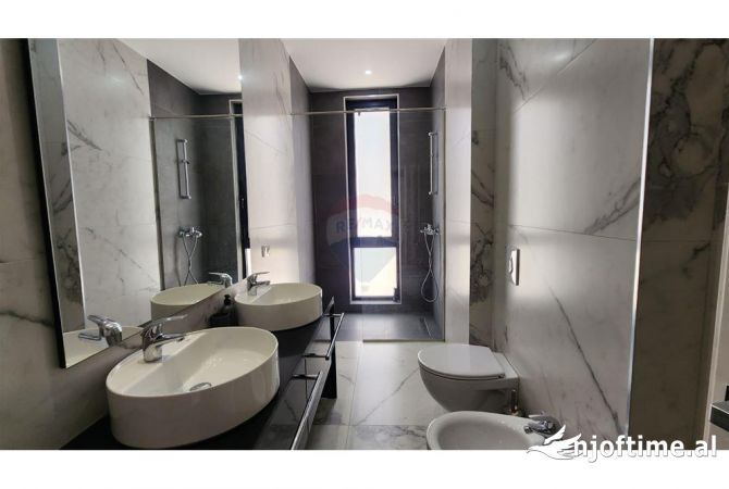 Shtepi me qera Apartament ne Tirane, 2+1, Mobilimi E mobiluar, Pagesa 130,000  Leke.