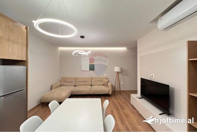 Shtepi ne shitje 2+1 ne Tirane - 180,000 Euro