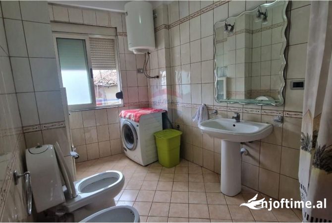 Shtepi me qera 1+1 ne Tirane - 65,000 Leke