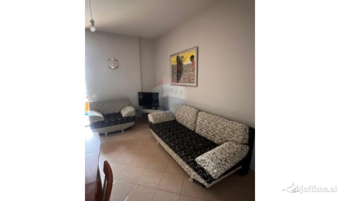 Shtepi me qera Apartament ne Tirane, 1+1, Mobilimi E mobiluar, Pagesa 500  Euro.