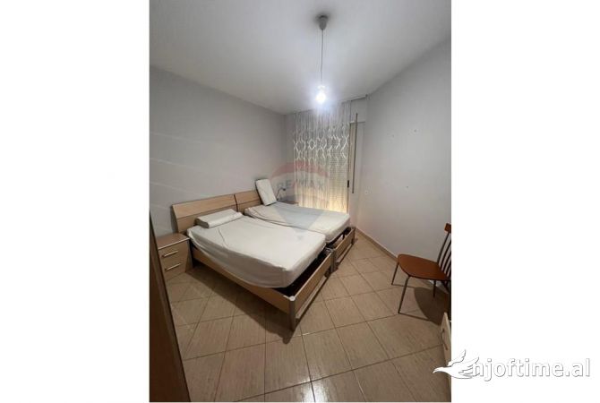 Shtepi me qera Apartament ne Tirane, 1+1, Mobilimi E mobiluar, Pagesa 500  Euro.