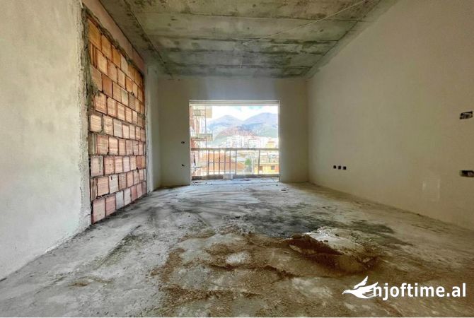 Shtepi ne shitje Apartament ne Tirane, 1+1, Mobilimi Bosh, pa mobiluar, Pagesa 91,500  Euro.