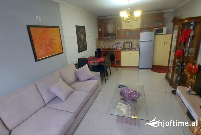 Shtepi ne shitje 2+1 ne Tirane - 195,000 Euro
