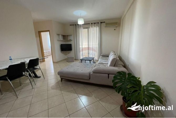 Shtepi me qera 2+1 ne Tirane - 600 Euro