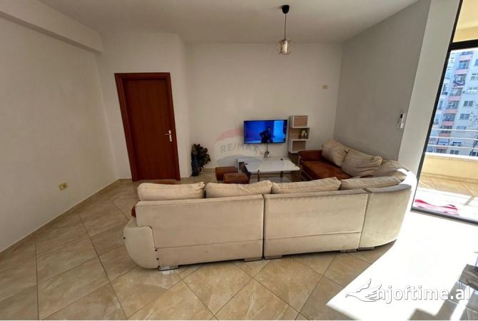 Shtepi me qera 2+1 ne Tirane - 400 Euro