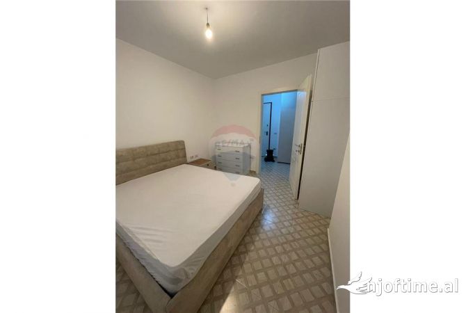 Shtepi me qera 1+1 ne Tirane - 450 Euro