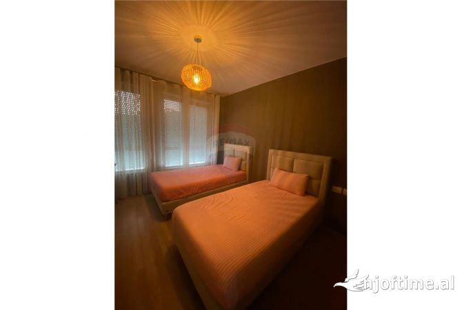 Shtepi me qera Apartament ne Tirane, 2+1, Mobilimi E mobiluar, Pagesa 600  Euro.