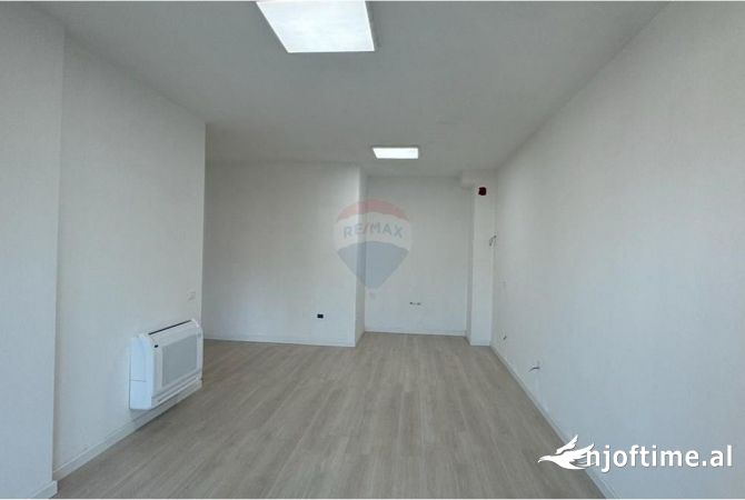 Ambient biznesi me qera 1+1 ne Tirane - 700 Euro