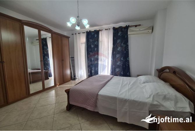 Shtepi me qera 2+1 ne Tirane - 650 Euro