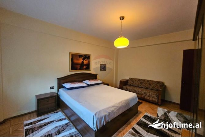Shtepi me qera 2+1 ne Tirane - 550 Euro