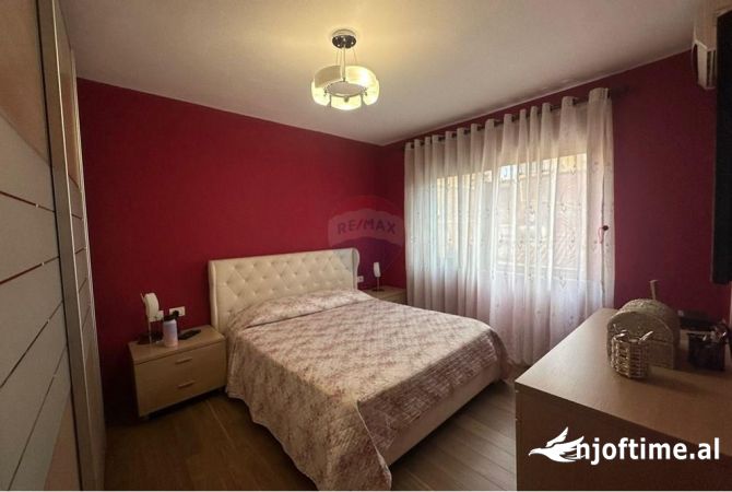 Shtepi me qera 3+1 ne Tirane - 800 Euro