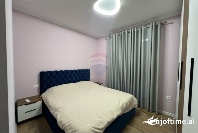 Shtepi me qera Apartament ne Tirane, 2+1, Mobilimi E mobiluar, Pagesa 700  Euro.
