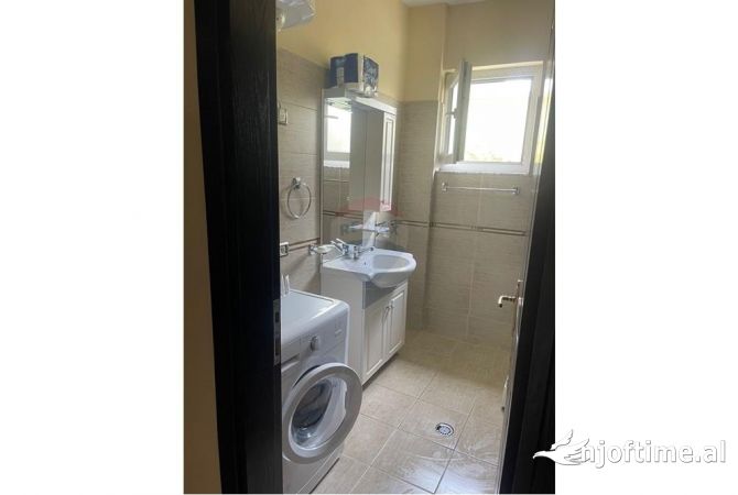 Shtepi me qera 2+1 ne Tirane - 500 Euro